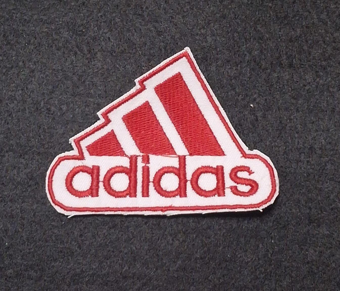 Patch Toppa Replica Marchio ADIDAS Ricamata Termoadesiva o da Cucire 6 X 7,5 CM