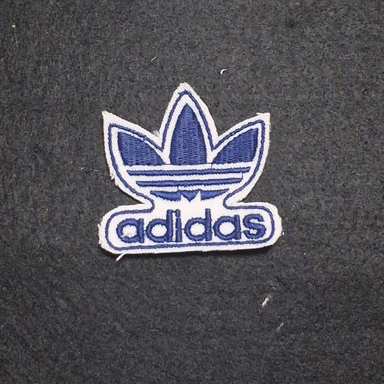 Patch Toppa Replica Marchio ADIDAS Ricamata Termoadesiva o da Cucire 4,5 X 4,5 CM