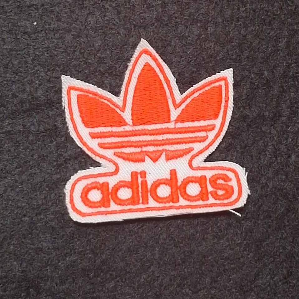 Patch Toppa Replica Marchio ADIDAS Ricamata Termoadesiva o da Cucire 4,5 X 4,5 CM