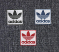 Patch Toppa Replica Marchio ADIDAS QUADRATA Ricamata Termoadesiva o da Cucire 5 X 5 CM